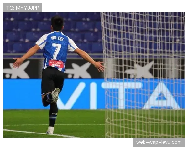 联盟宣布2026赛季将启用新版比赛用球,称其提升了外线球员的掌控感 联盟宣布2026赛季将启用新版比赛用球,称其提升了外线球员的掌控感